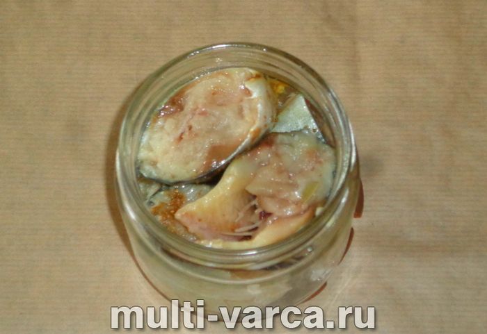 Домашні консерви зі скумбрії