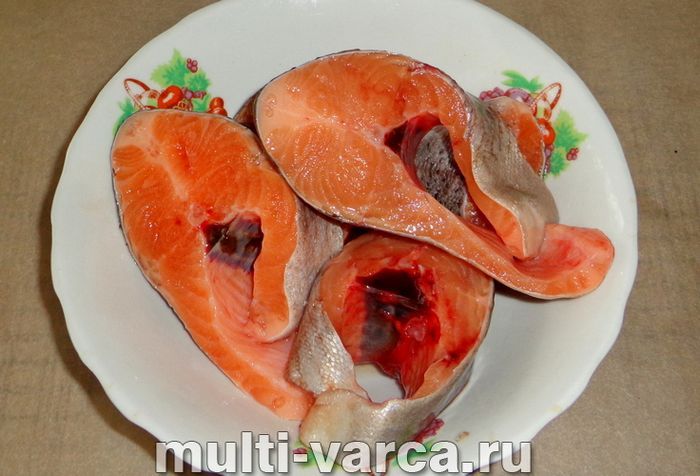 Форель з овочами в мультиварці