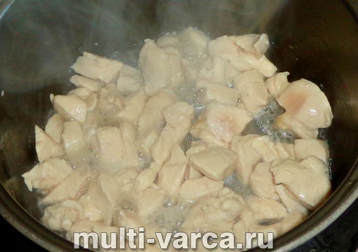 Фрикасе з курки в мультиварці