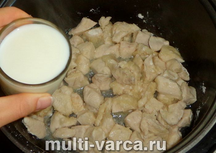 Фрикасе з курки в мультиварці