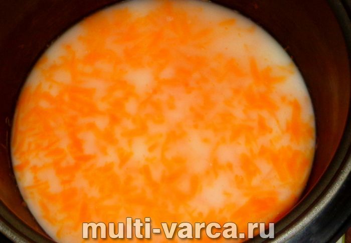 Гарбузова каша з манкою в мультиварці