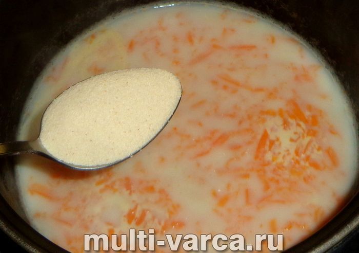 Гарбузова каша з манкою в мультиварці