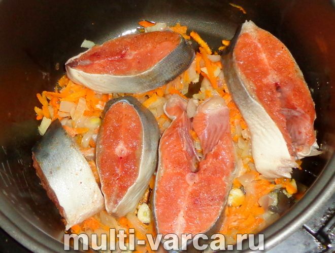 Горбуша з рисом у мультиварці