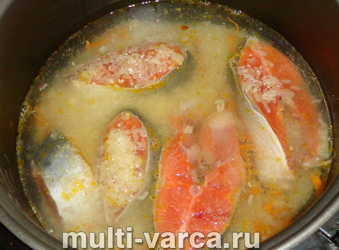 Горбуша з рисом у мультиварці