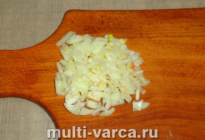 Гречка з котлетами в мультиварці
