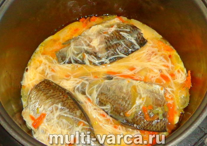 Карась у мультиварці
