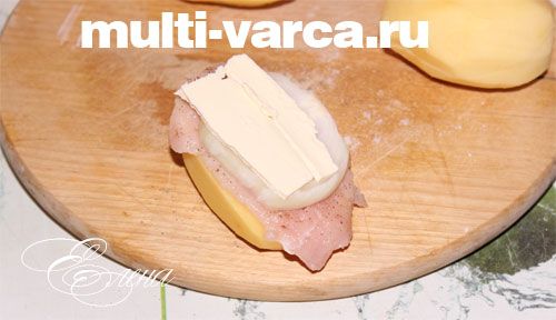 Картопля зі свининою на пару в мультиварці