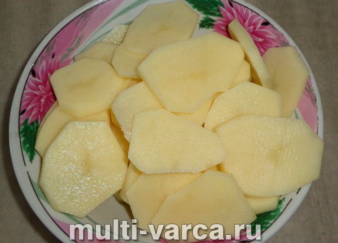 Картопляна запіканка з куркою в мультиварці