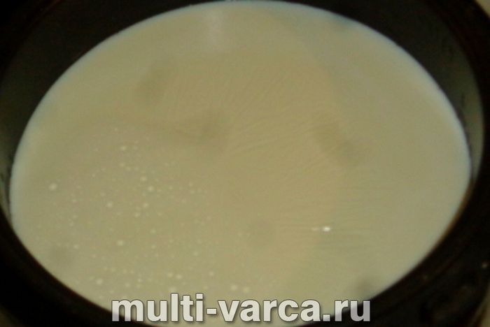Кисле молоко в мультиварці