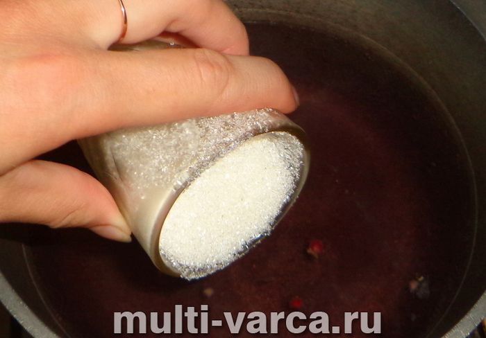 Компот із яблук і малини на зиму
