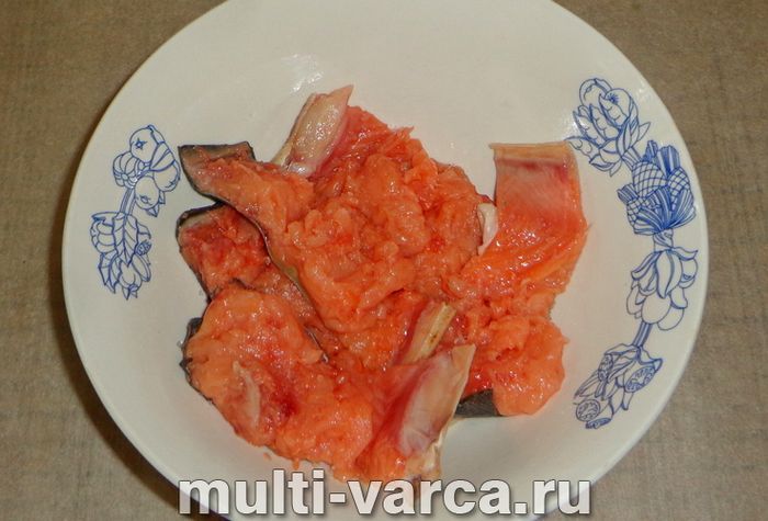 Консерви з горбуші в мультиварці