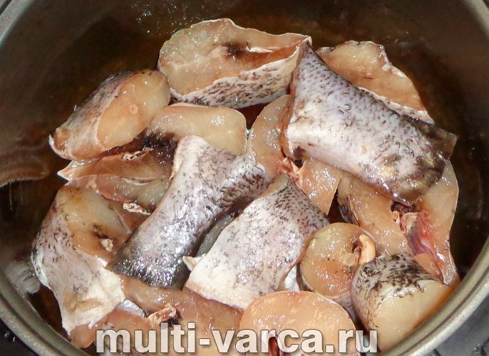 Консерви зі щуки в мультиварці