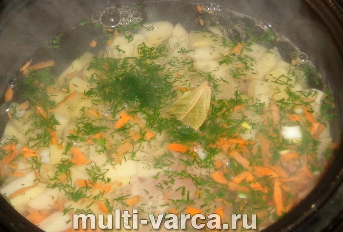 Курячий суп із яйцем