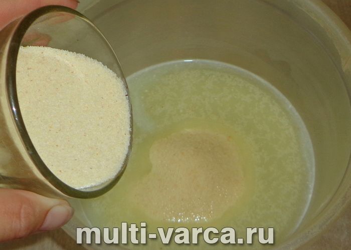 Манник на сироватці в мультиварці