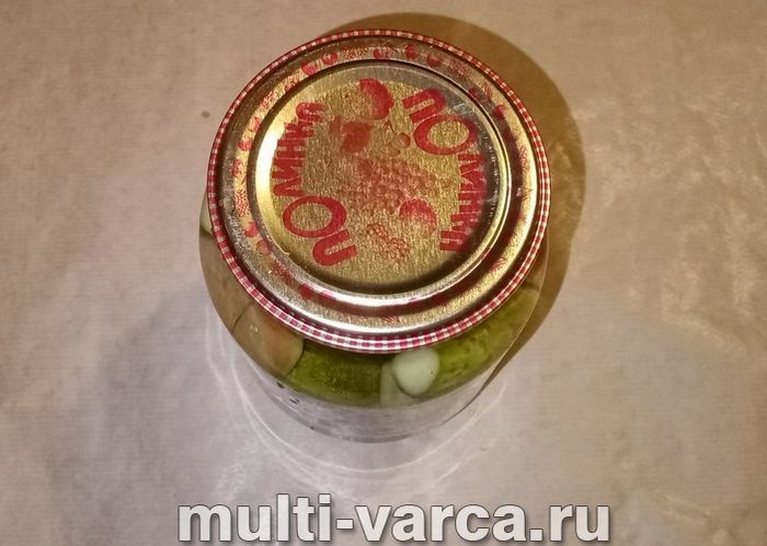 Мариновані огірки з яблуками на зиму