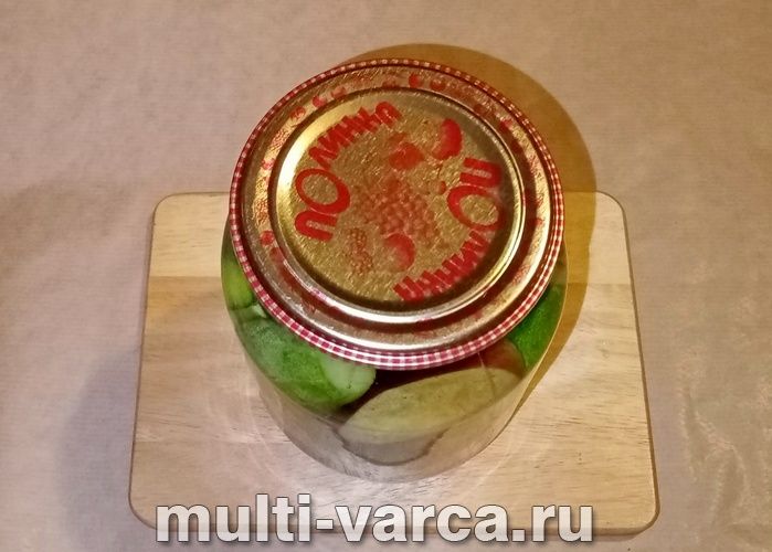 Мариновані огірки з яблуками на зиму