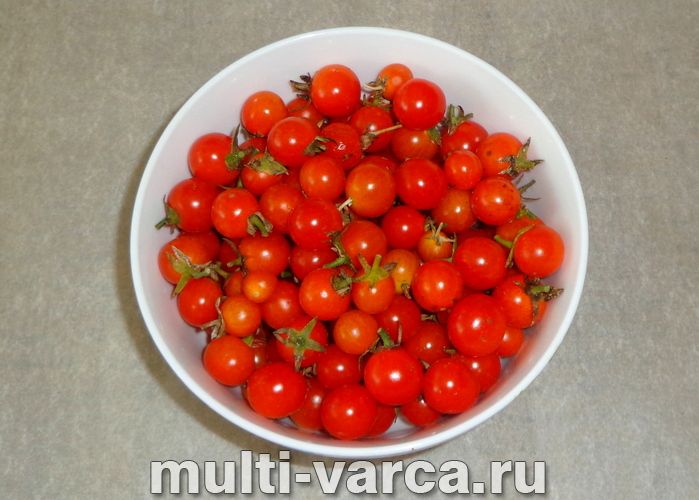 Мариновані помідори чері на зиму