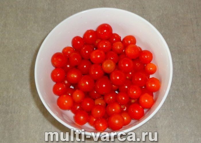 Мариновані помідори чері на зиму