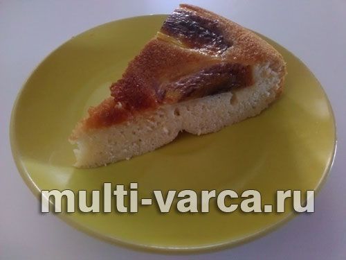 Медовий пиріг із хурмою