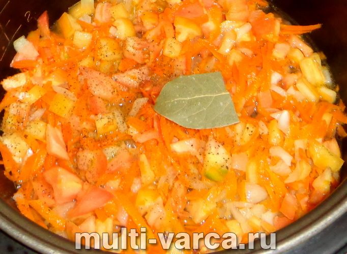 Овочеве рагу з квасолею в мультиварці
