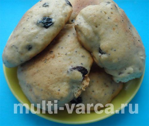 Печиво з маком і родзинками