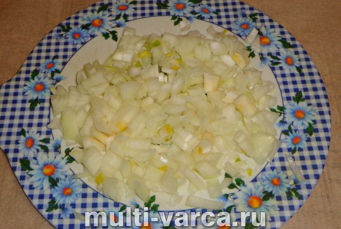 Перловка з курячим фаршем у мультиварці