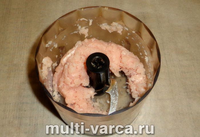 Перловка з курячим фаршем у мультиварці