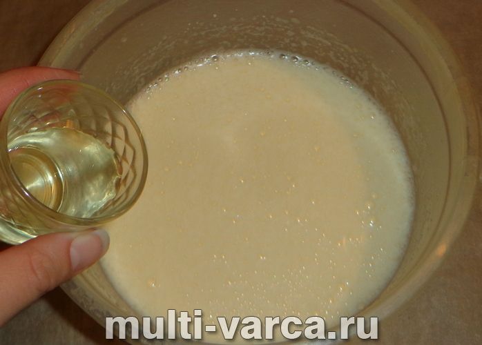Пиріг із ківі в мультиварці