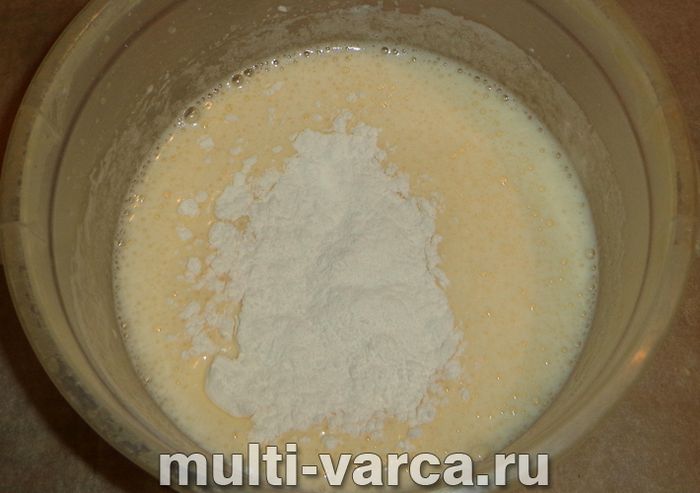 Пиріг із ківі в мультиварці