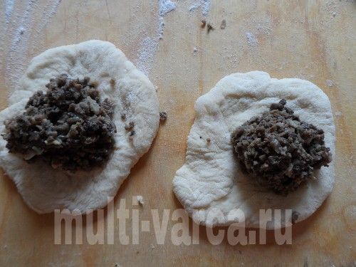 Пиріжки з серцем і легким у мультиварці
