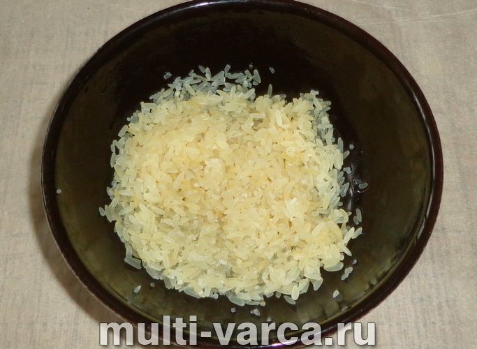 Плов із курагою та родзинками в мультиварці
