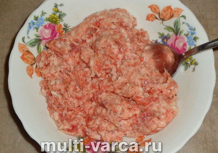 Рис із фрикадельками в мультиварці