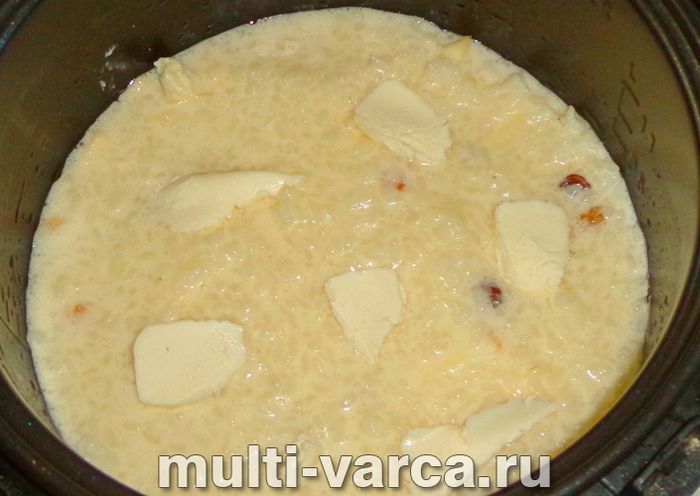 Рисова запіканка з яблуками в мультиварці
