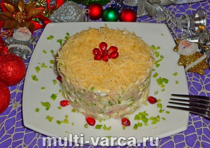 Салат із куркою та шинкою