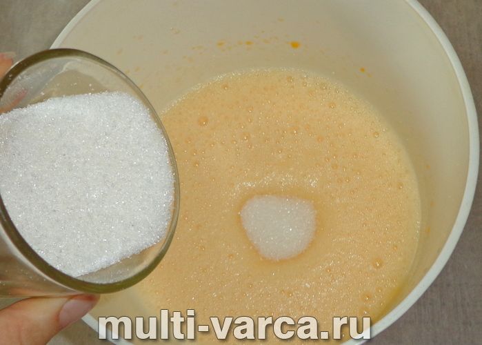 Шарлотка з аґрусом у мультиварці