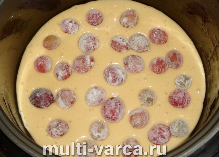 Шарлотка з аґрусом у мультиварці