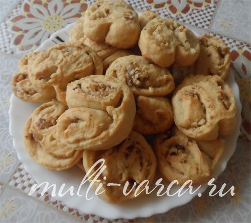Сирне печиво з волоськими горіхами
