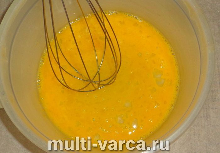 Сметанний пиріг у мультиварці