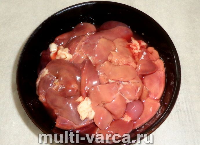 Суфле з курячої печінки на пару в мультиварці