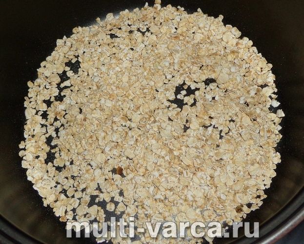 Вівсяна каша з гарбузом у мультиварці