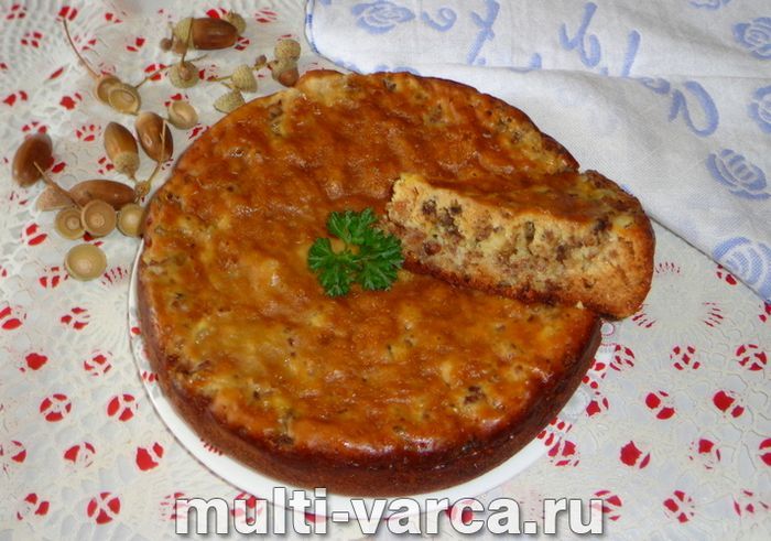 Заливний пиріг із фаршем у мультиварці