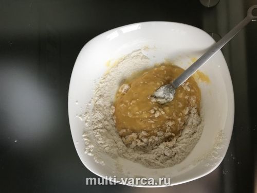 Запіканка з кисломолочного сиру з яблуком і бананом