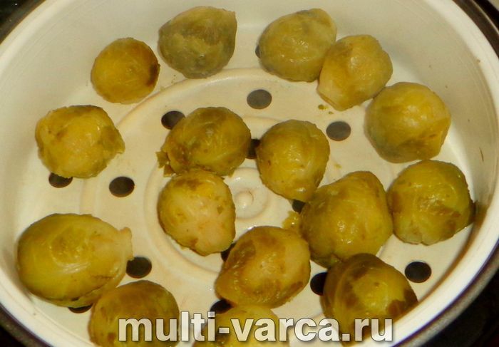 Брюссельська капуста на пару в мультиварці
