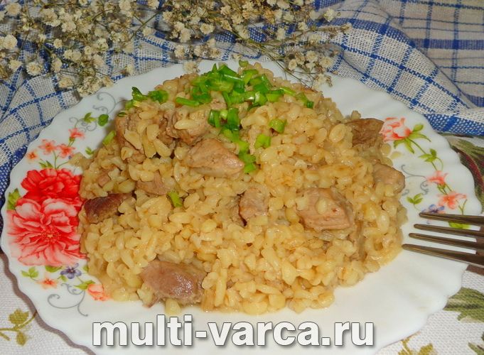 Булгур зі свининою в мультиварці