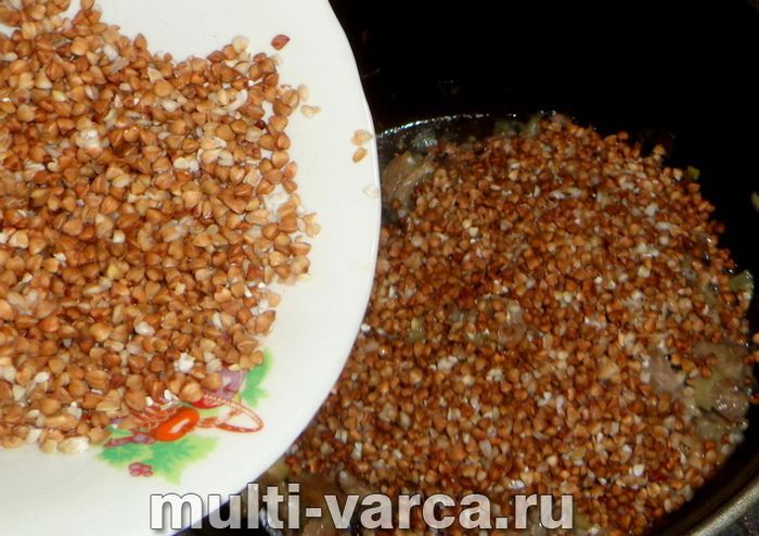 Гречка з грибами та куркою в мультиварці