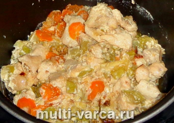 Грудка з кабачками в мультиварці