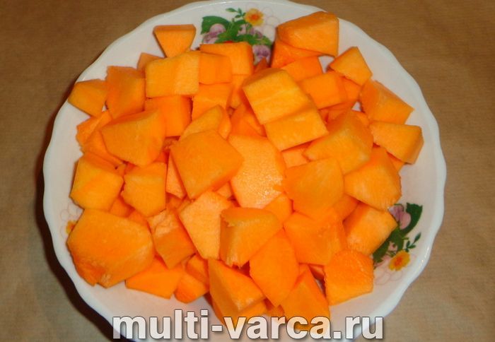 Яловичина з гарбузом у мультиварці