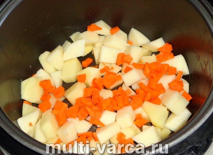Юшка з коропа в мультиварці