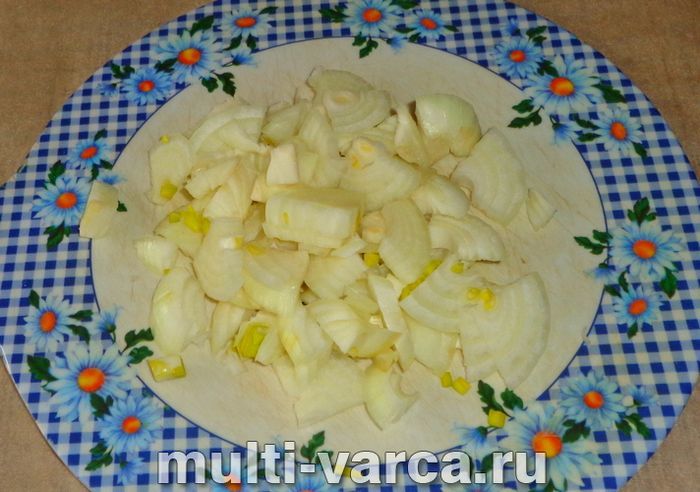 Карась у сметані в мультиварці