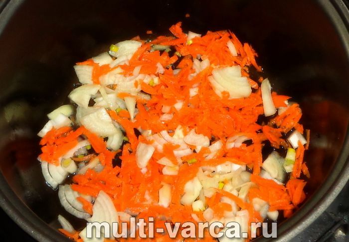 Карась у сметані в мультиварці